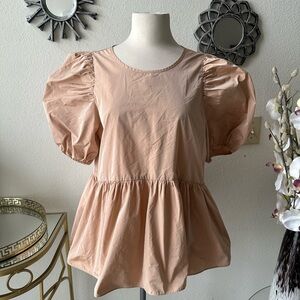 Wilfred Aritzia White Fantasy Blouse Puff Sleeve Peplum
Lightweight Sz M